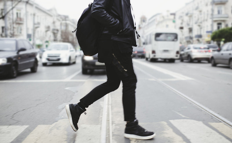 Fashion that makes you walk through the streets